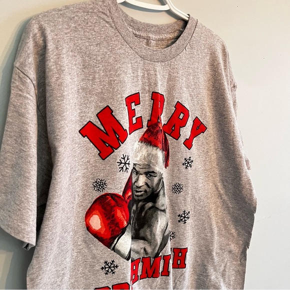 XL Men's Mike Tyson Merry Crithmith Shirt Official Graphic Print Xmas Christmas - Picture 2 of 5